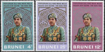 1968 Brunei Sultan's Coronation 3v. MNH SG n. 157/59