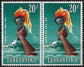 1961 Tanganyika Independence 20s. variety pair MNH SG n. 119a+119